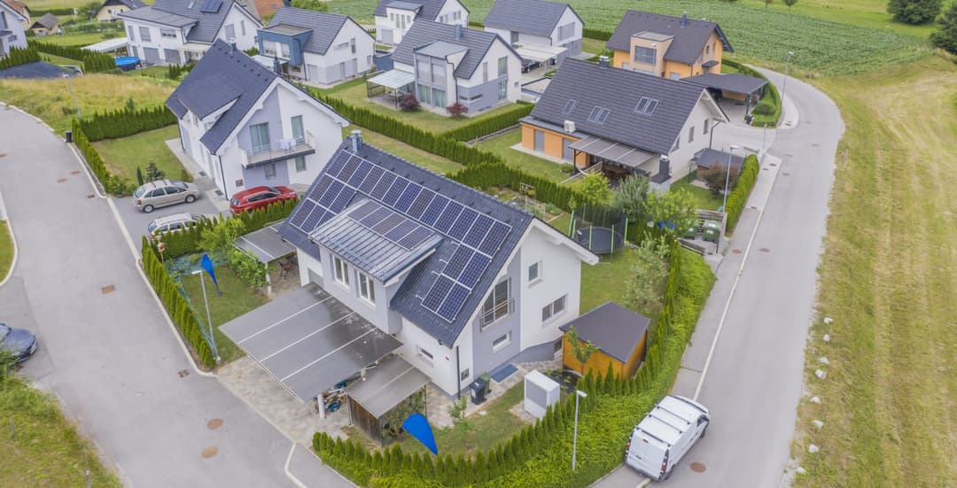 Dlaczego warto zainwestować w odnawialne źródła energii?